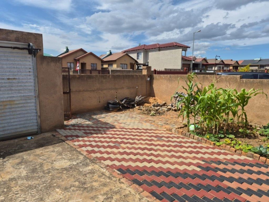 2 Bedroom Property for Sale in Soshanguve East Gauteng
