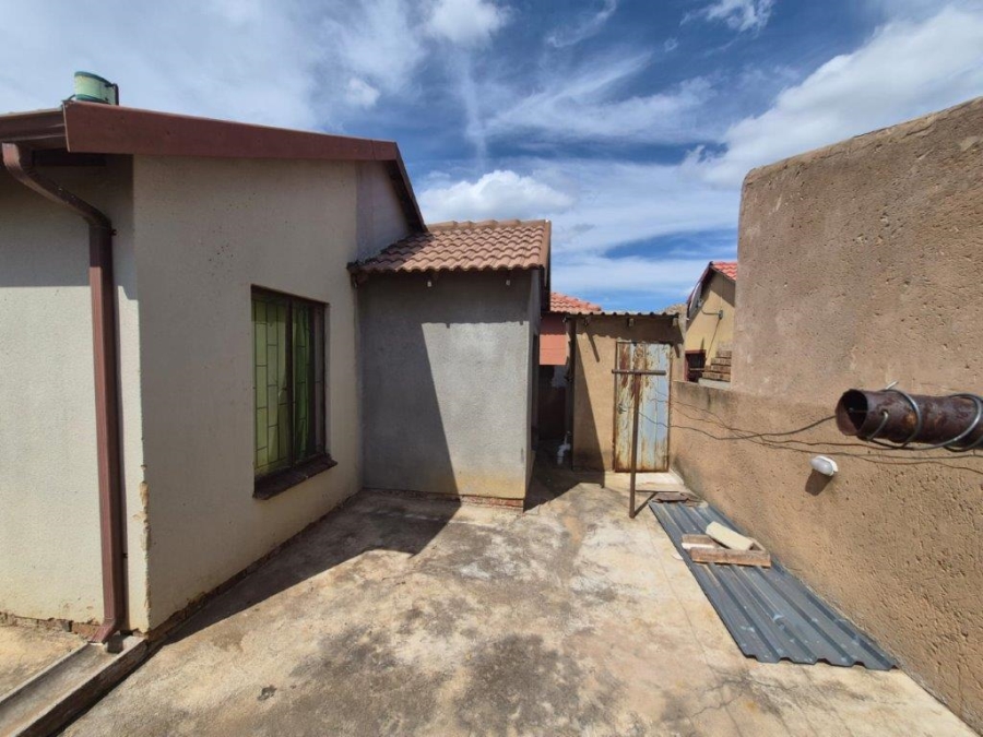 2 Bedroom Property for Sale in Soshanguve East Gauteng