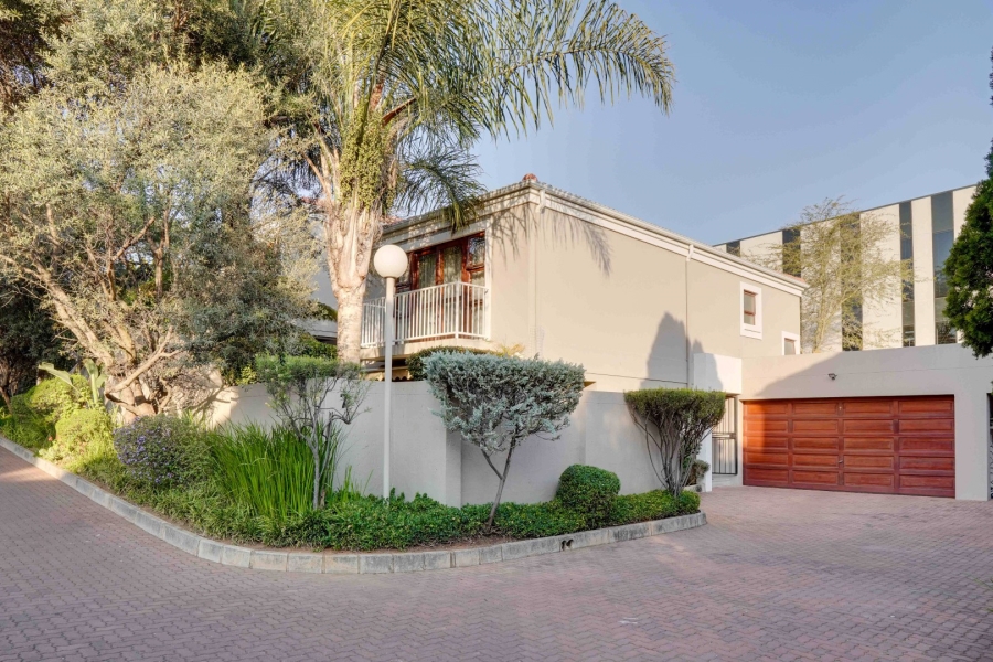 3 Bedroom Property for Sale in Bryanston Gauteng