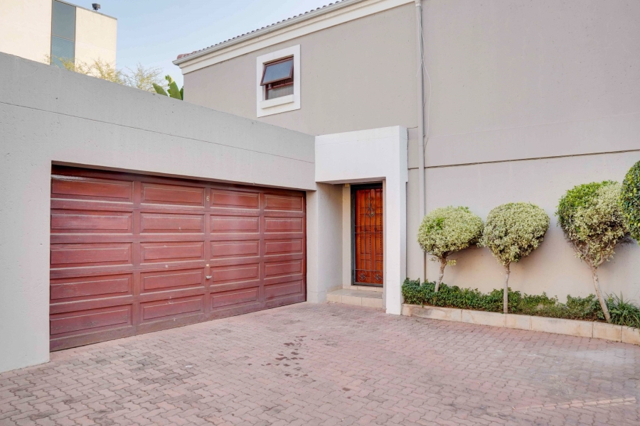 3 Bedroom Property for Sale in Bryanston Gauteng