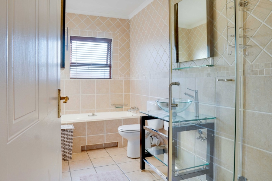 3 Bedroom Property for Sale in Bryanston Gauteng