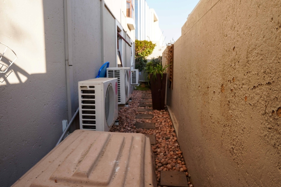 3 Bedroom Property for Sale in Bryanston Gauteng