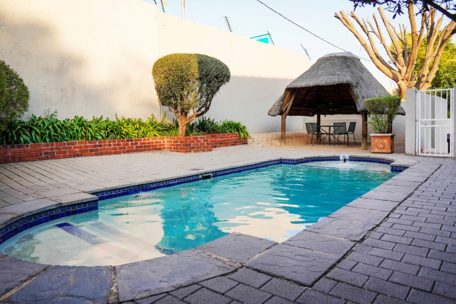 3 Bedroom Property for Sale in Bryanston Gauteng