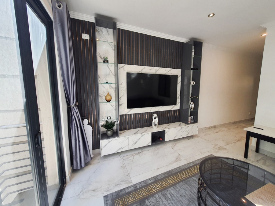 1 Bedroom Property for Sale in Morningside Gauteng