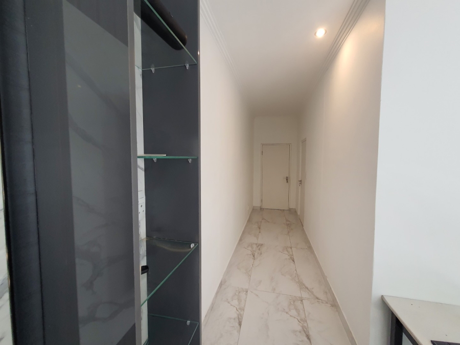 1 Bedroom Property for Sale in Morningside Gauteng