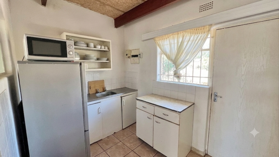 1 Bedroom Property for Sale in Windsor East Gauteng