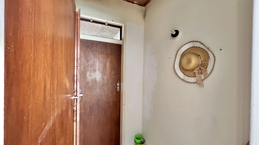 1 Bedroom Property for Sale in Windsor East Gauteng