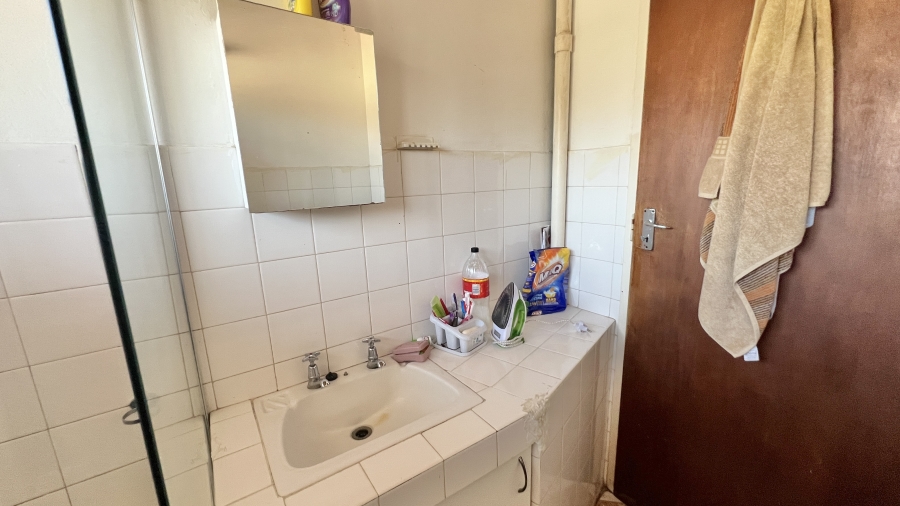 1 Bedroom Property for Sale in Windsor East Gauteng