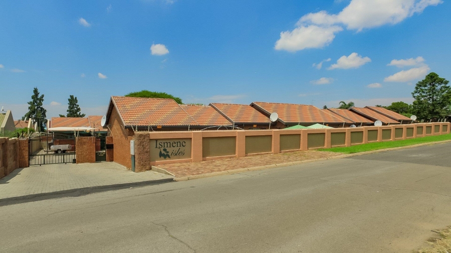 2 Bedroom Property for Sale in Lilianton Gauteng