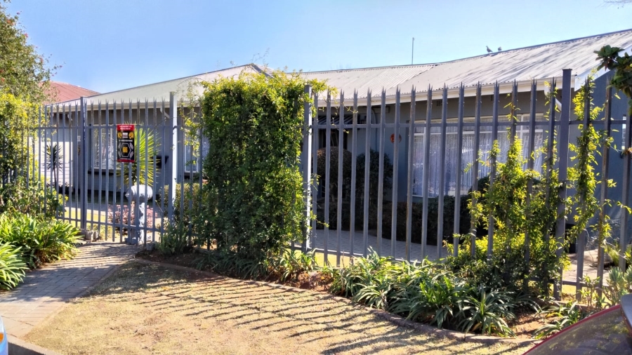3 Bedroom Property for Sale in Randgate Gauteng