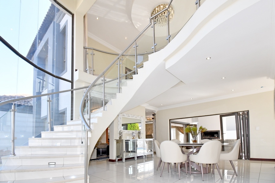 5 Bedroom Property for Sale in Blue Valley Golf Estate Gauteng