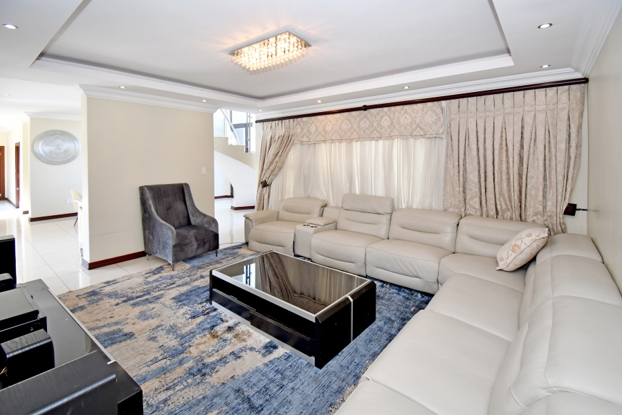 5 Bedroom Property for Sale in Blue Valley Golf Estate Gauteng
