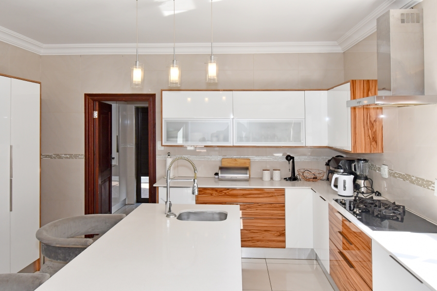 5 Bedroom Property for Sale in Blue Valley Golf Estate Gauteng