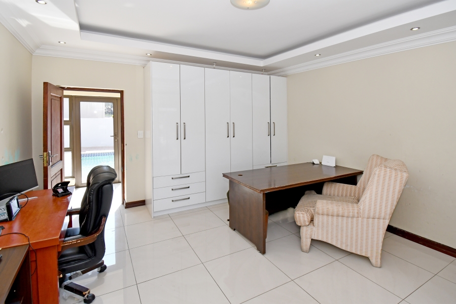 5 Bedroom Property for Sale in Blue Valley Golf Estate Gauteng