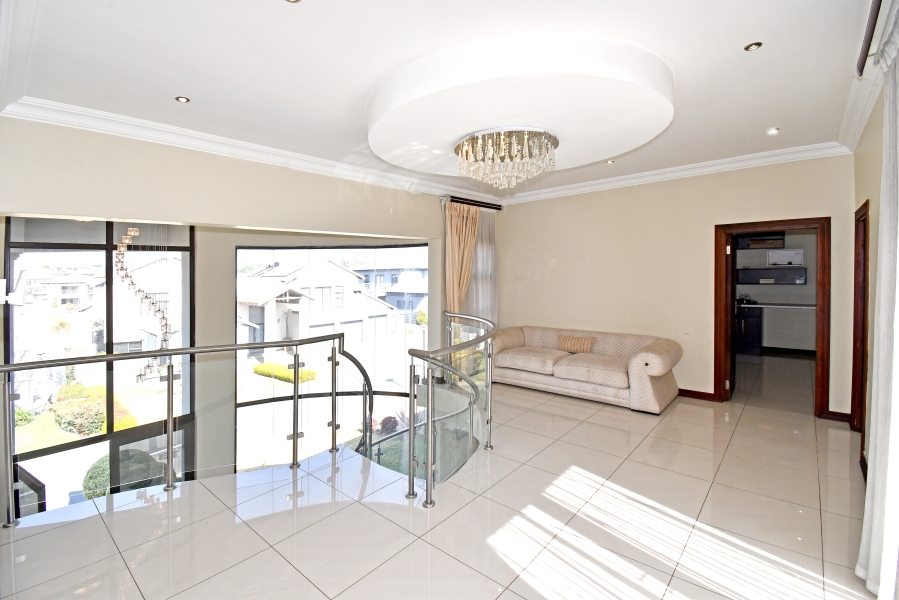 5 Bedroom Property for Sale in Blue Valley Golf Estate Gauteng