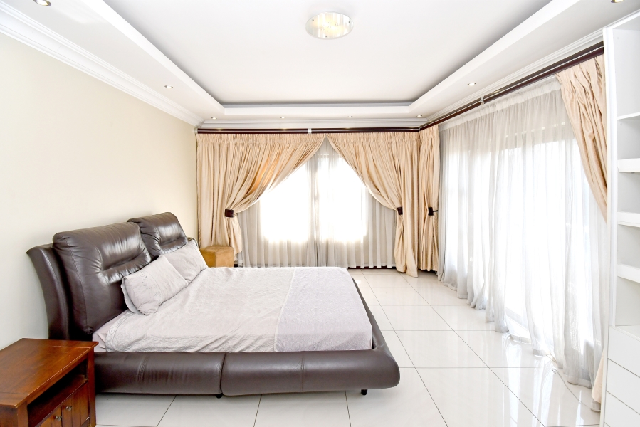 5 Bedroom Property for Sale in Blue Valley Golf Estate Gauteng
