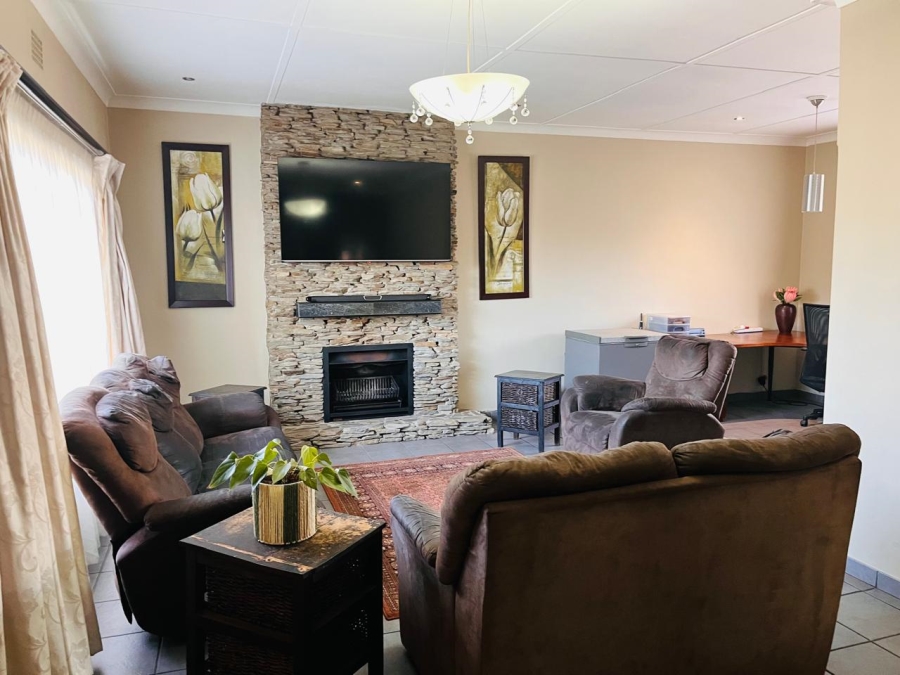 3 Bedroom Property for Sale in Homestead Gauteng