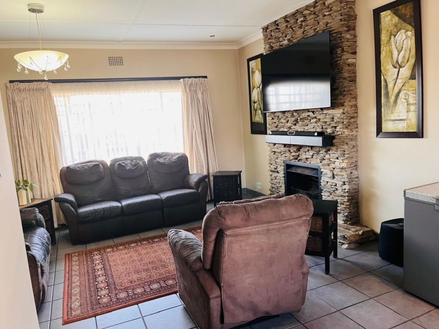 3 Bedroom Property for Sale in Homestead Gauteng