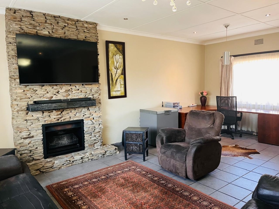 3 Bedroom Property for Sale in Homestead Gauteng