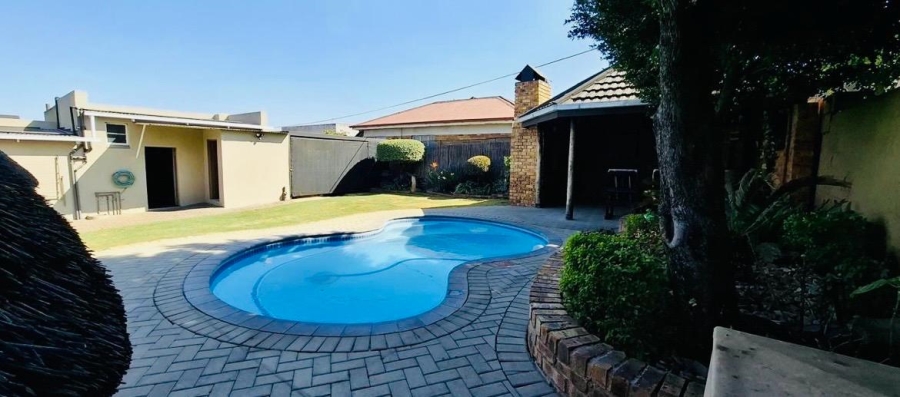 3 Bedroom Property for Sale in Homestead Gauteng
