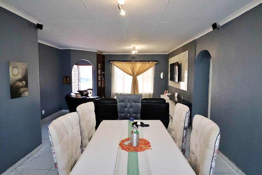 3 Bedroom Property for Sale in Simmerfield Gauteng