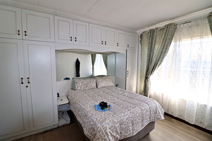 3 Bedroom Property for Sale in Simmerfield Gauteng