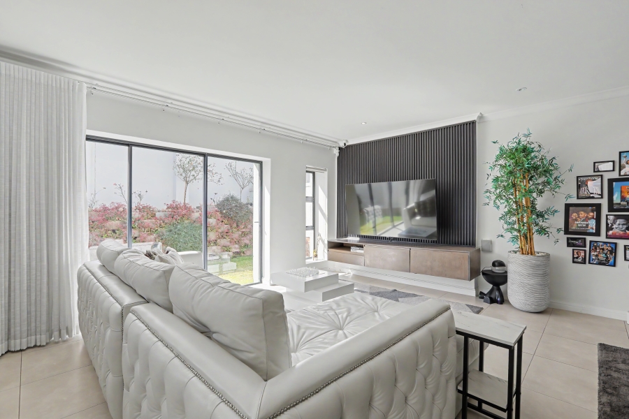 3 Bedroom Property for Sale in Bryanston Gauteng