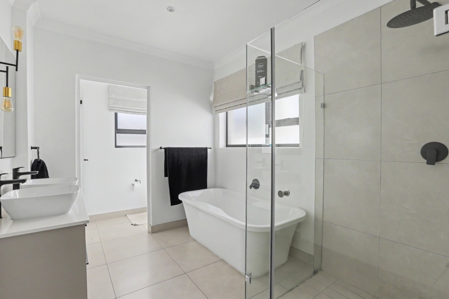 3 Bedroom Property for Sale in Bryanston Gauteng