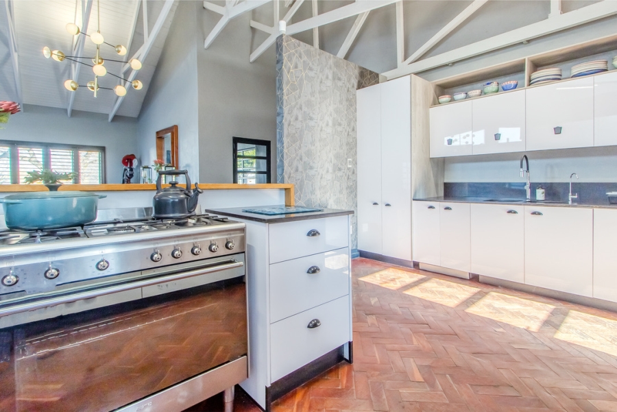 4 Bedroom Property for Sale in Linden Gauteng