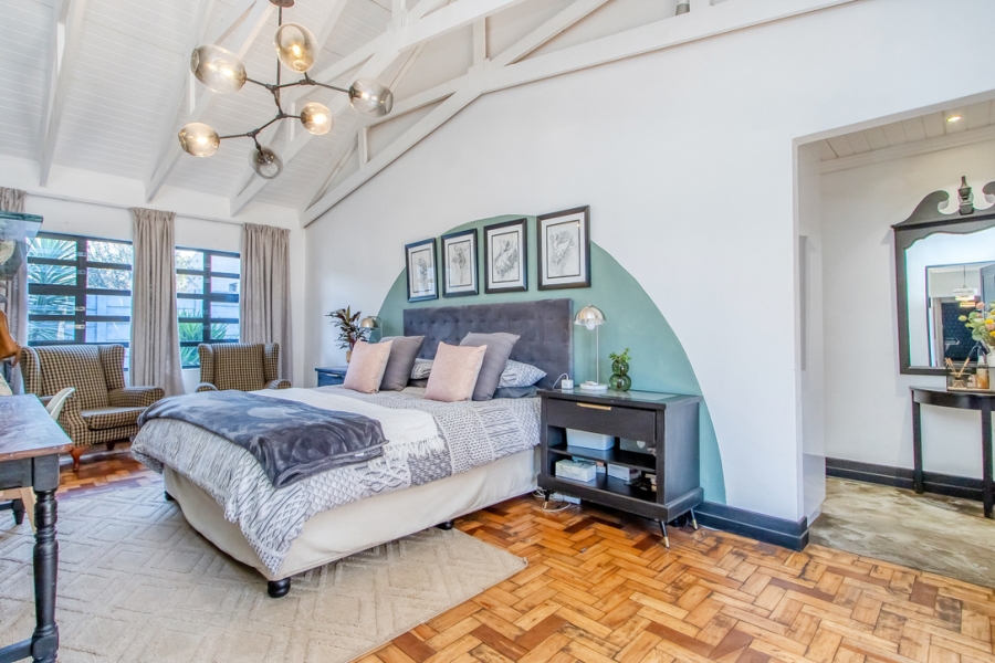 4 Bedroom Property for Sale in Linden Gauteng