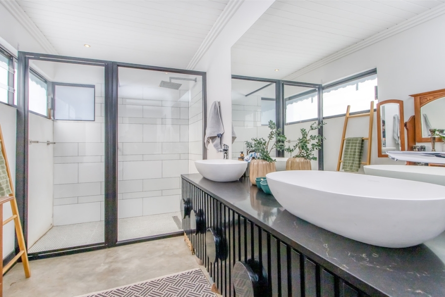 4 Bedroom Property for Sale in Linden Gauteng