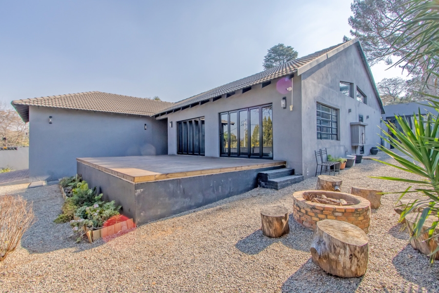 4 Bedroom Property for Sale in Linden Gauteng