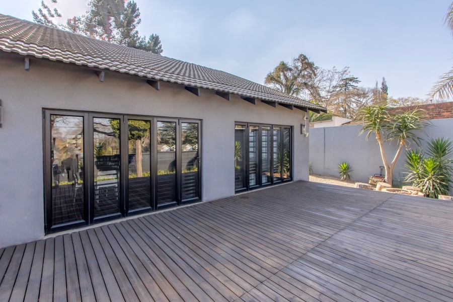 4 Bedroom Property for Sale in Linden Gauteng