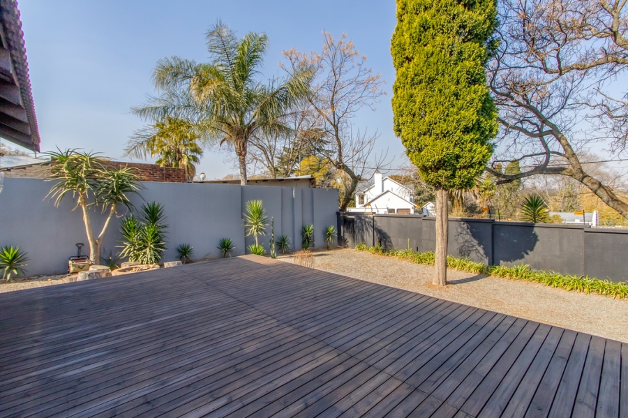 4 Bedroom Property for Sale in Linden Gauteng