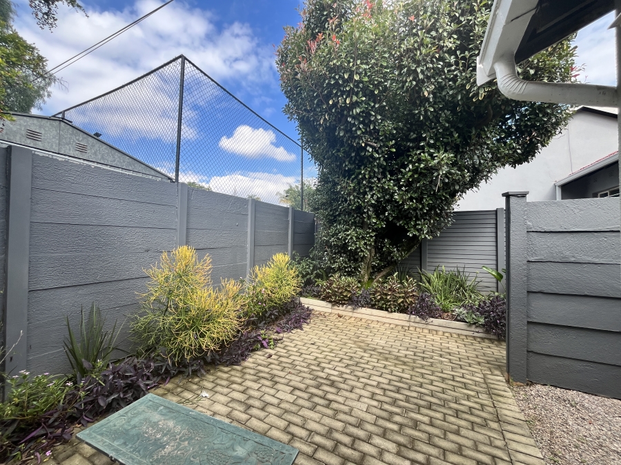 1 Bedroom Property for Sale in Moret Gauteng