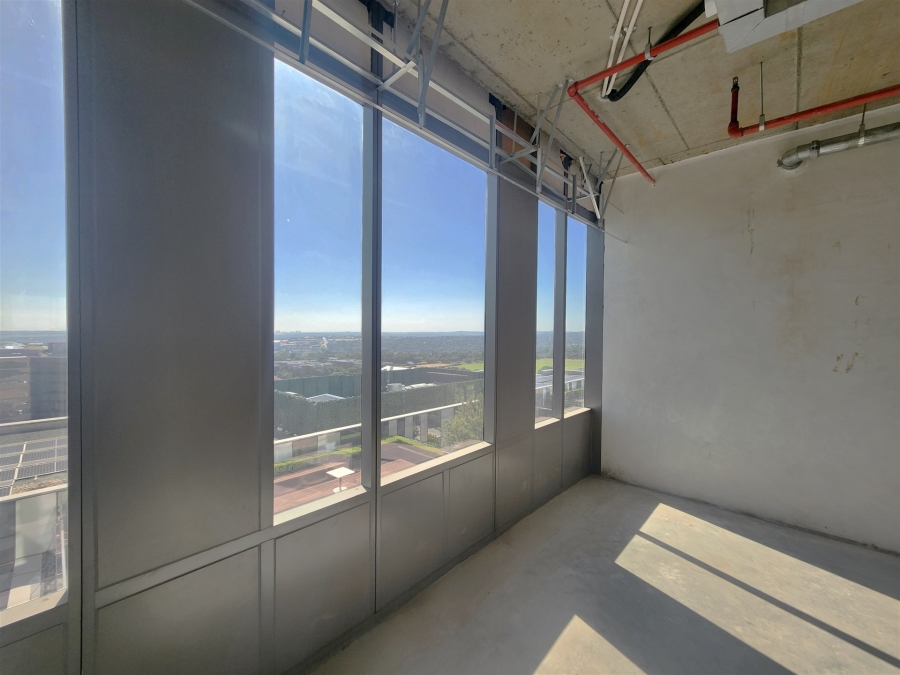 To Let Commercial Property for Rent in Wierda Valley Gauteng