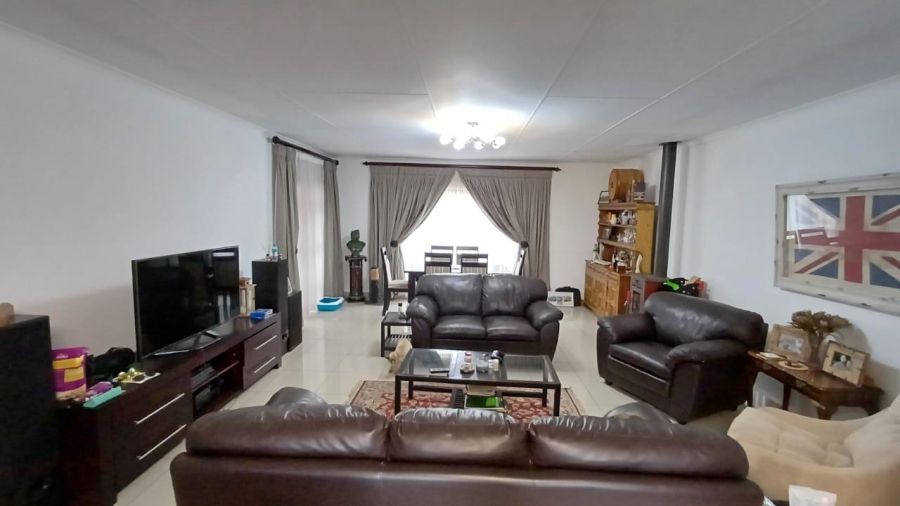 To Let 3 Bedroom Property for Rent in Meyersdal Gauteng