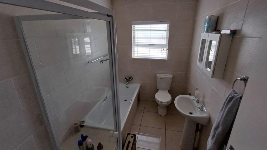 To Let 3 Bedroom Property for Rent in Meyersdal Gauteng