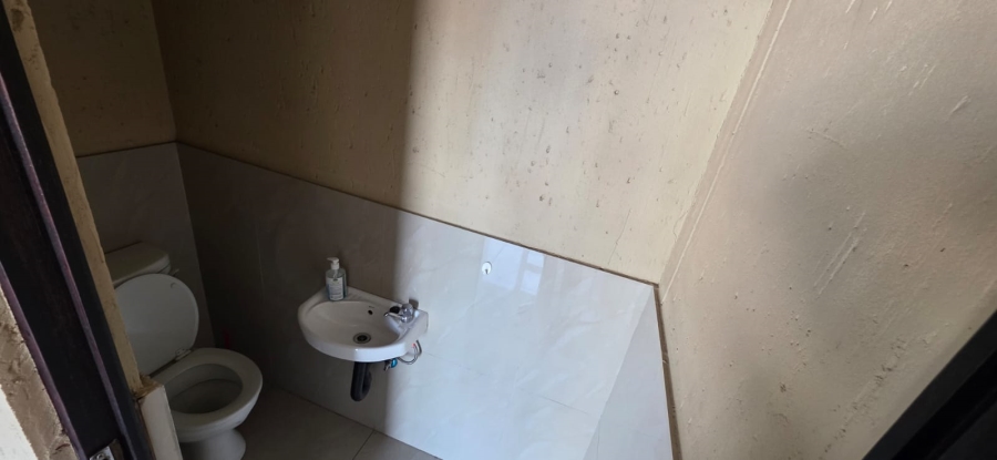 To Let Commercial Property for Rent in Pomona Gauteng