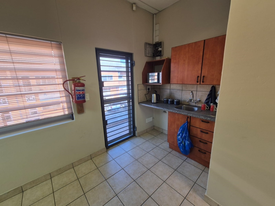 To Let Commercial Property for Rent in Hennopspark Gauteng