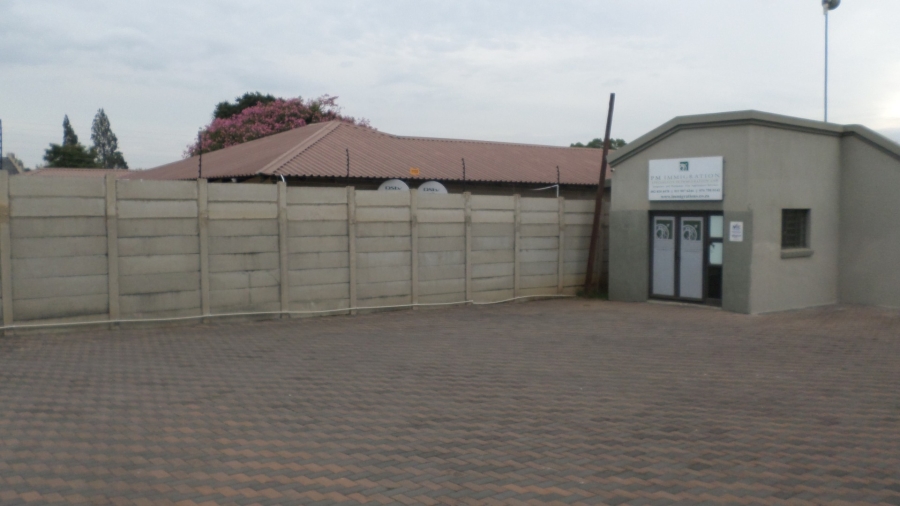 To Let Commercial Property for Rent in Alberton North Gauteng