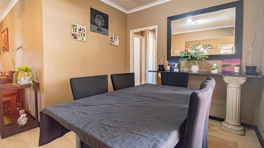 4 Bedroom Property for Sale in Albertsdal Gauteng
