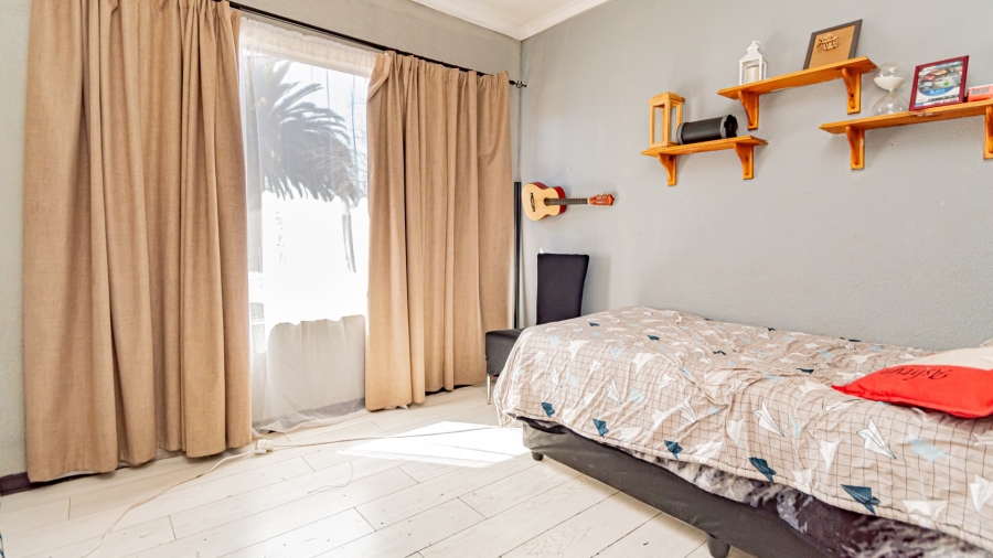 4 Bedroom Property for Sale in Albertsdal Gauteng
