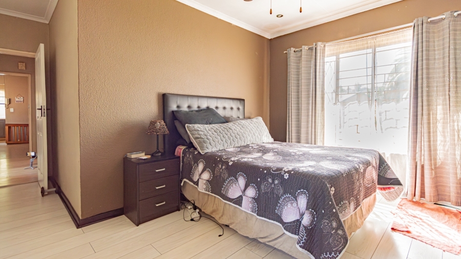 4 Bedroom Property for Sale in Albertsdal Gauteng