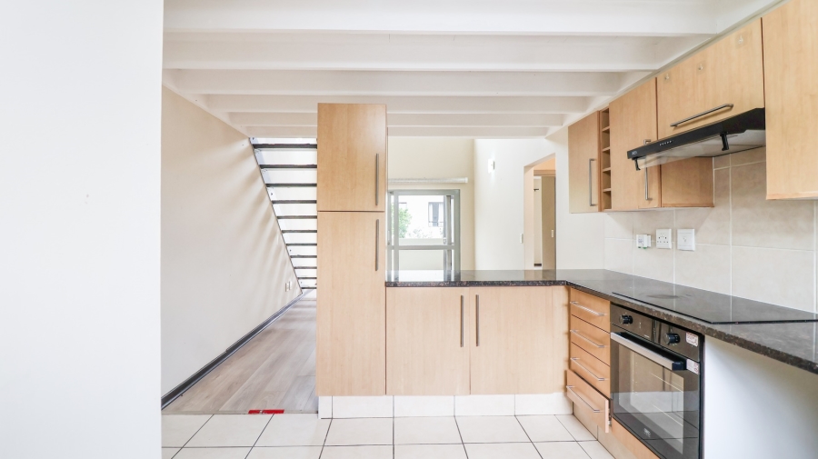 2 Bedroom Property for Sale in Lonehill Gauteng