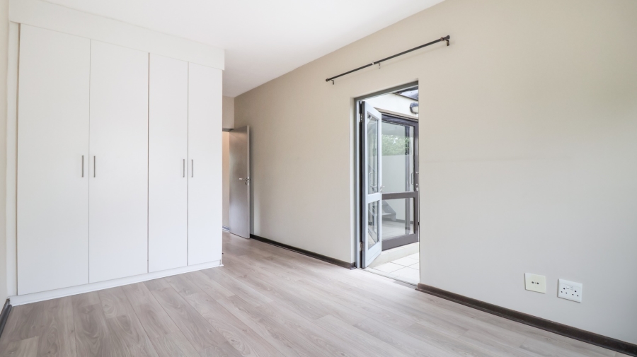 2 Bedroom Property for Sale in Lonehill Gauteng