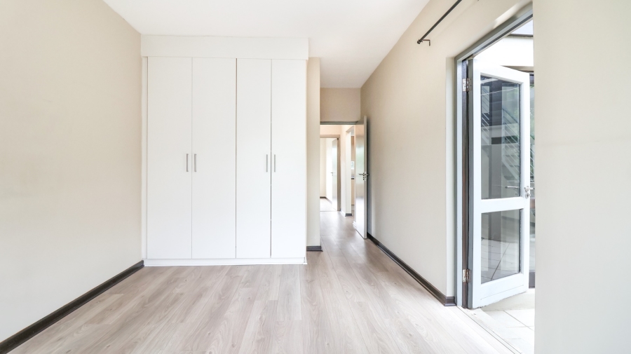 2 Bedroom Property for Sale in Lonehill Gauteng