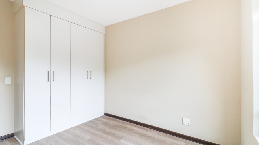 2 Bedroom Property for Sale in Lonehill Gauteng