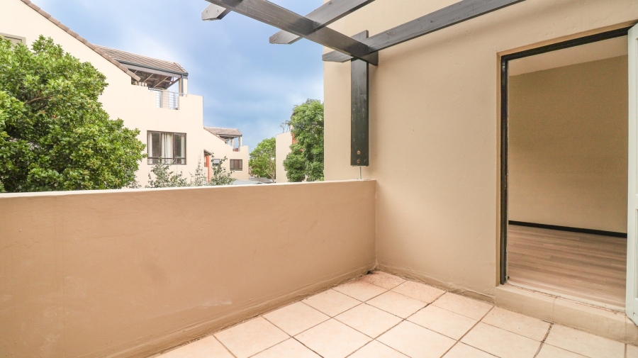 2 Bedroom Property for Sale in Lonehill Gauteng