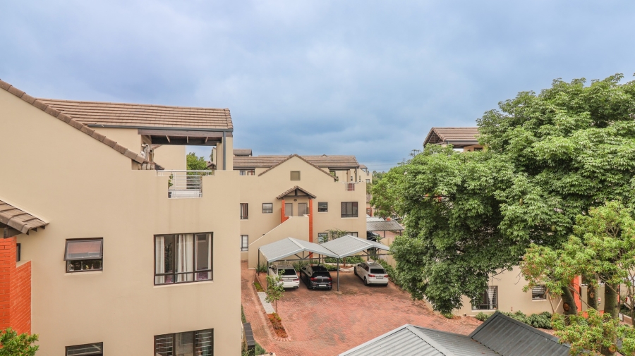 2 Bedroom Property for Sale in Lonehill Gauteng
